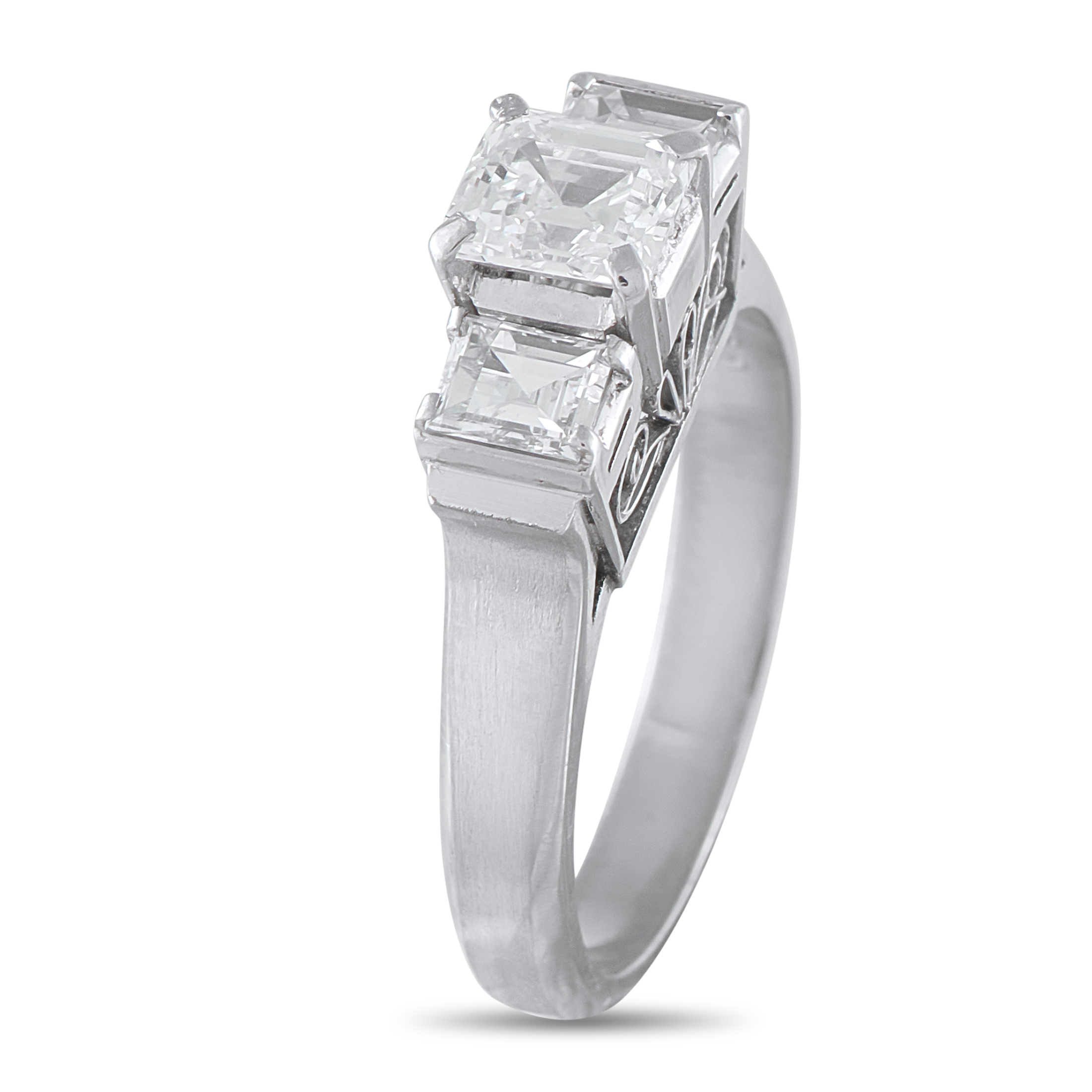 LB Exclusive Platinum 1.32ct Diamond Three-Stone Ring #5251 - Image 2