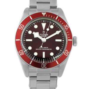 Pre-owned Tudor Black Bay 58 burgundy dial 39mm domed crystal in-house movement 2025